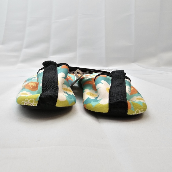 NWT, Ladies Floral Design Water Shoes Yellow, Aqua Multi Color Women's Size 6-10 - Picture 7 of 11